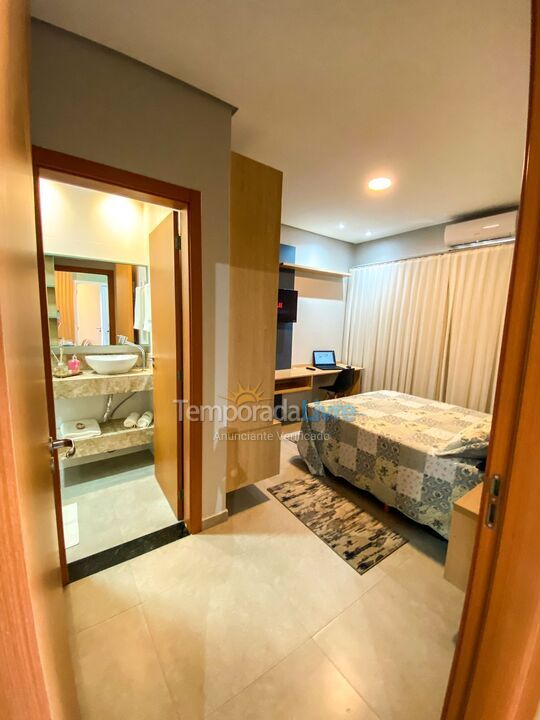 Apartment for vacation rental in Balneário Piçarras (Itacolomi)