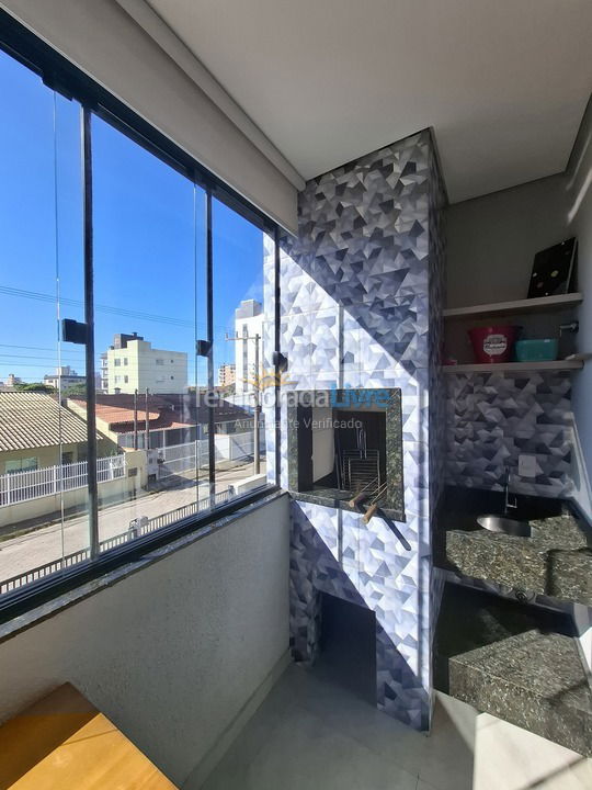 Apartment for vacation rental in Balneário Piçarras (Itacolomi)