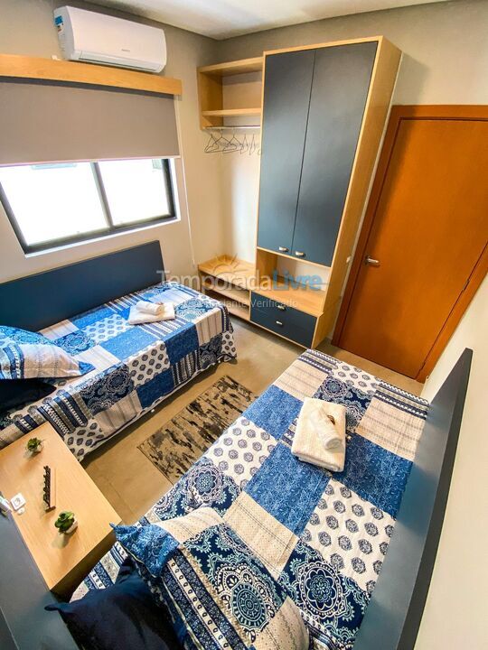 Apartment for vacation rental in Balneário Piçarras (Itacolomi)
