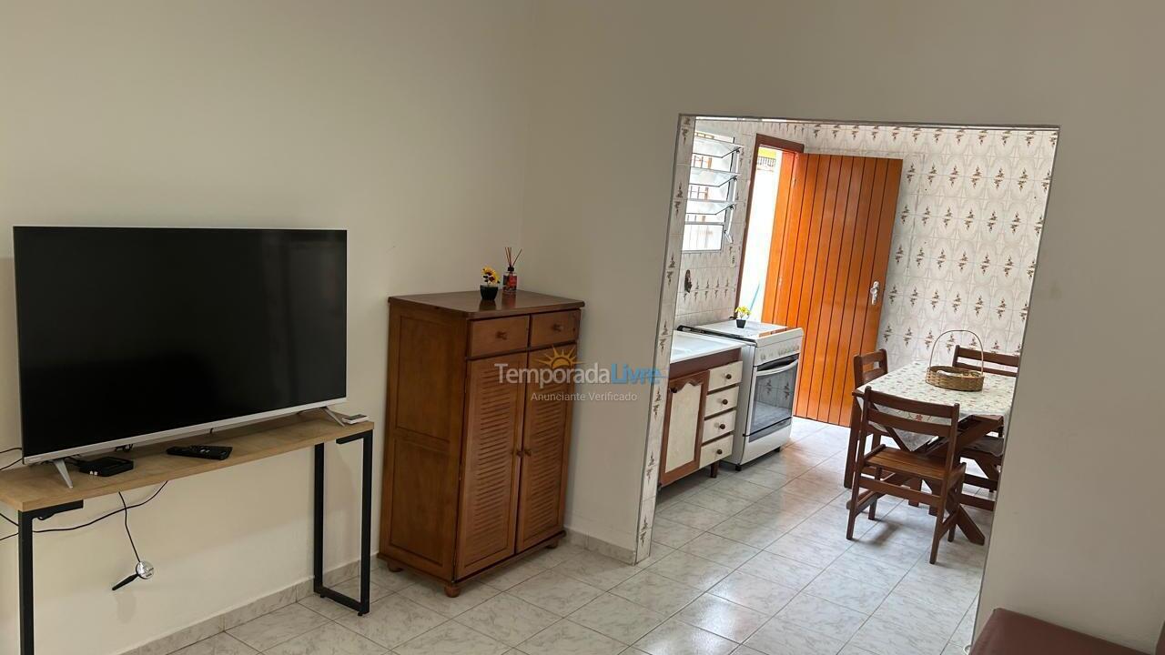 Casa para aluguel de temporada em Mongaguá (Vila São Paulo)