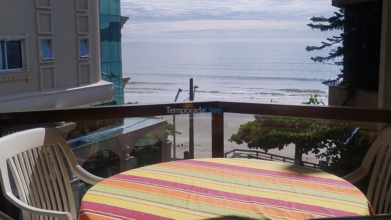 Apartamento para aluguel de temporada em Itapema (Meia Praia)