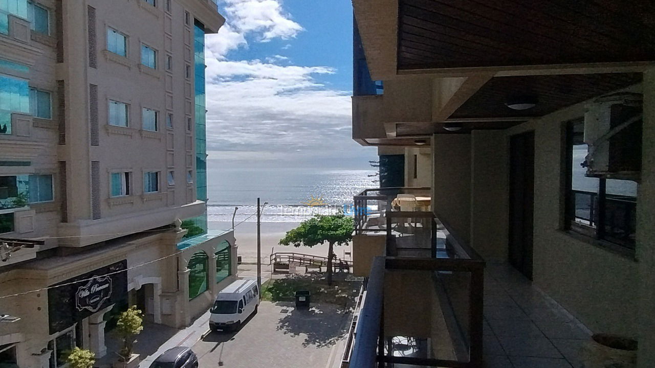 Apartamento para aluguel de temporada em Itapema (Meia Praia)