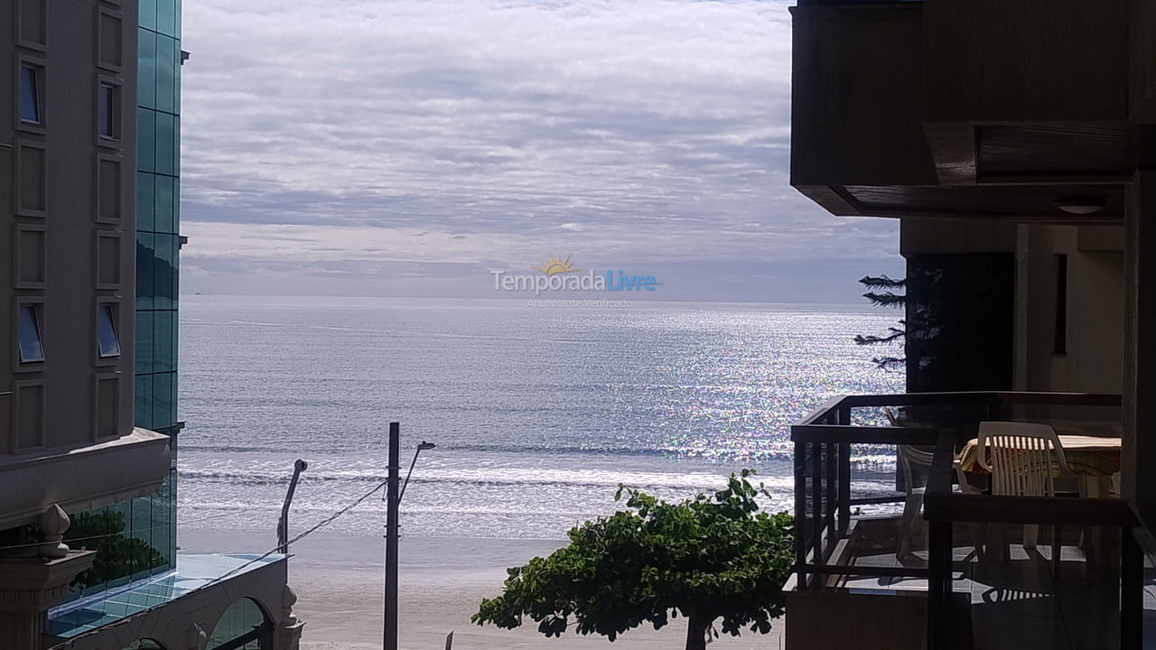 Apartamento para aluguel de temporada em Itapema (Meia Praia)