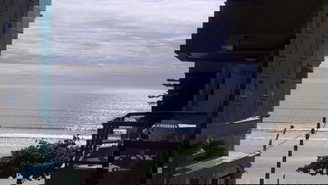 APARTAMENTO QUADRA MAR,PRA 10 PESSOAS TEMPORADA MEIA PRAIA ITAPEMA SC