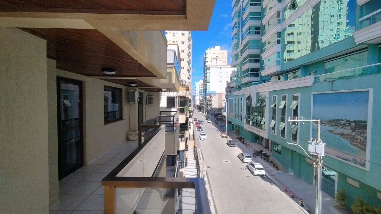 Apartamento para aluguel de temporada em Itapema (Meia Praia)