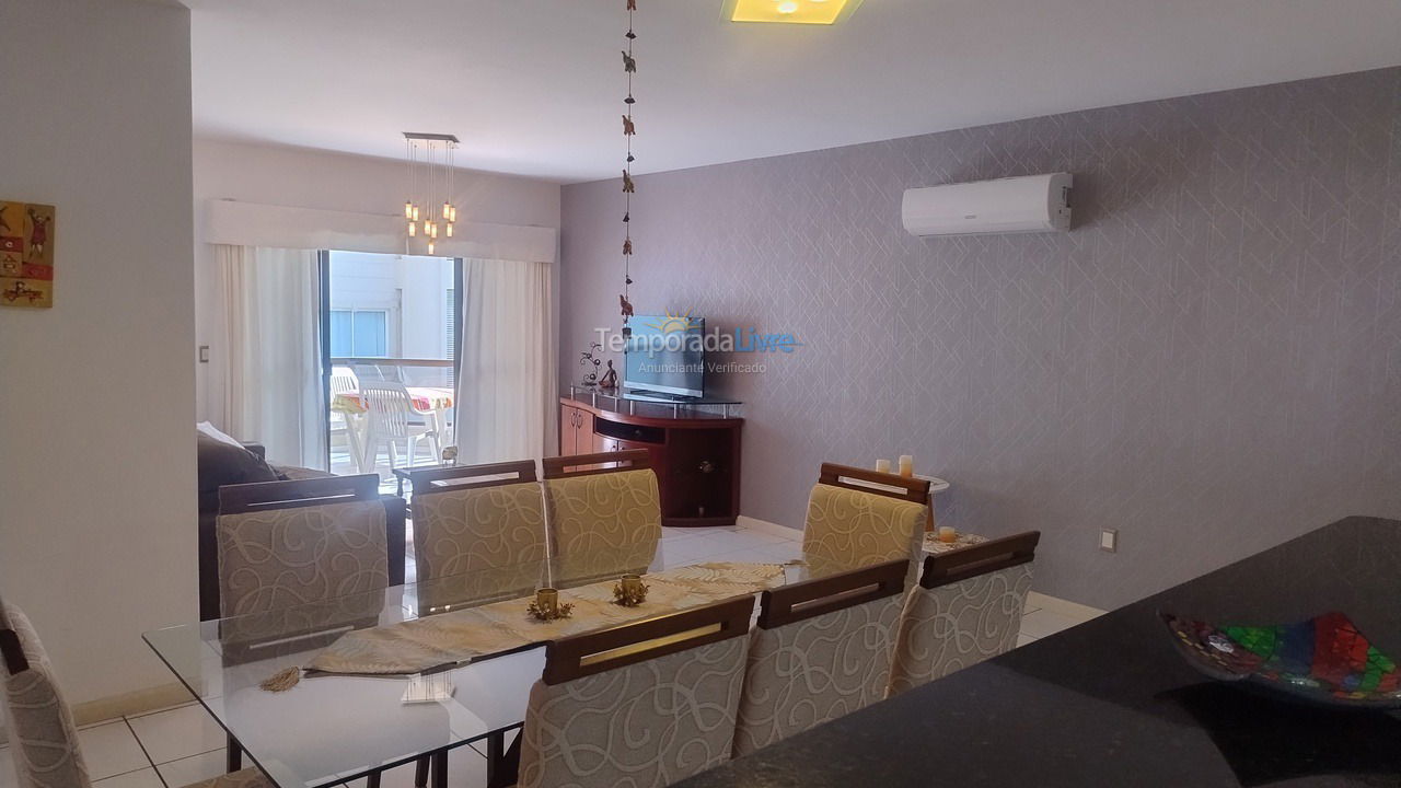 Apartamento para aluguel de temporada em Itapema (Meia Praia)