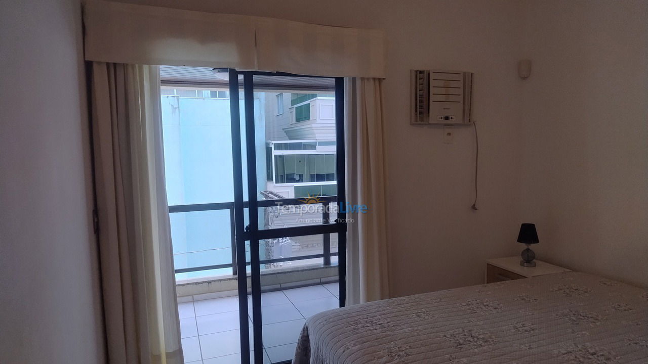 Apartamento para aluguel de temporada em Itapema (Meia Praia)
