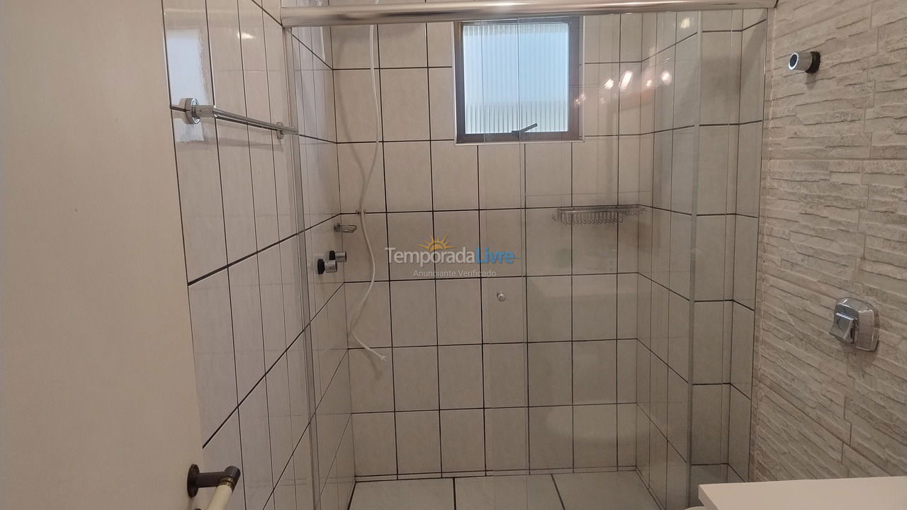 Apartamento para aluguel de temporada em Itapema (Meia Praia)