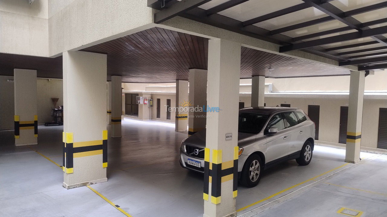 Apartamento para aluguel de temporada em Itapema (Meia Praia)