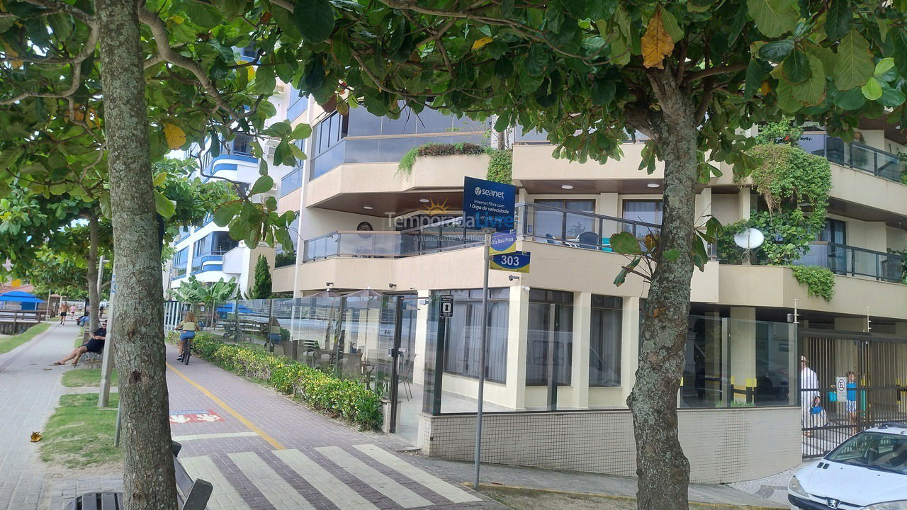 Apartamento para aluguel de temporada em Itapema (Meia Praia)