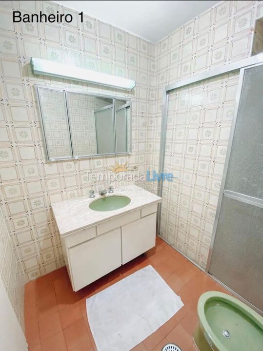 Apartamento para aluguel de temporada em Guarujá (Pitangueiras)