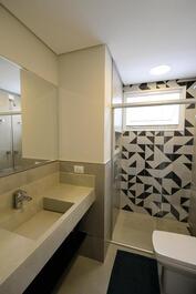 En condominio en Baleia, 5 suites, piscina privada, barbacoa.