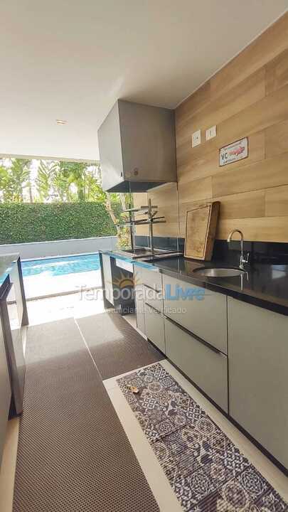 Casa para alquiler de vacaciones em São Sebastião (Praia da Baleia)