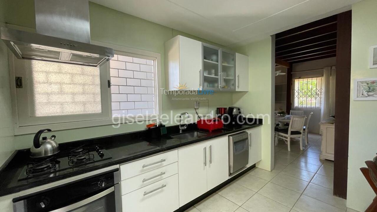House for vacation rental in Florianopolis (Jurerê Internacional)