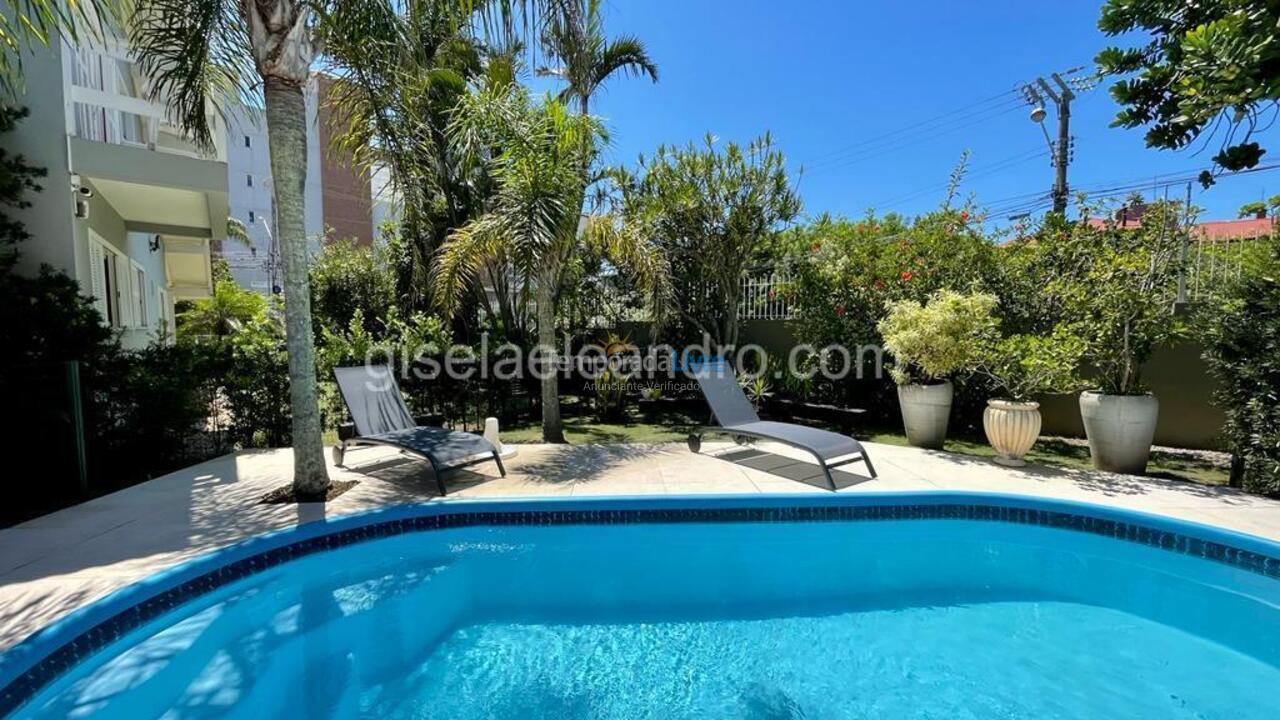 House for vacation rental in Florianopolis (Jurerê Internacional)