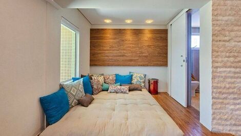 Penthouse en módulo 8 con 6 habitaciones