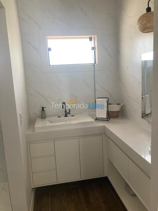 Casa para aluguel de temporada em Ilhabela (Feiticeira)