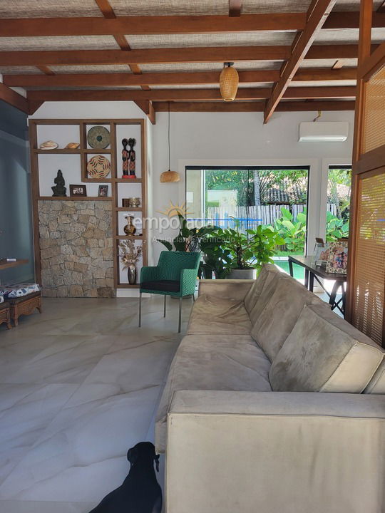 Casa para aluguel de temporada em Ilhabela (Feiticeira)