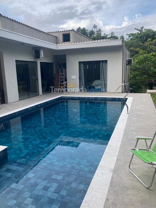 Casa para aluguel de temporada em Ilhabela (Feiticeira)