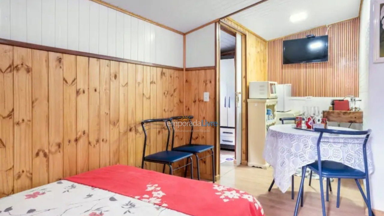 Casa para aluguel de temporada em Campos do Jordão (Abernésia)