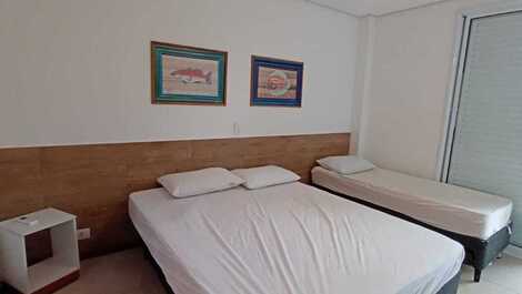 Juquehy, en condominio, 4 suites, piscina privada, barbacoa.