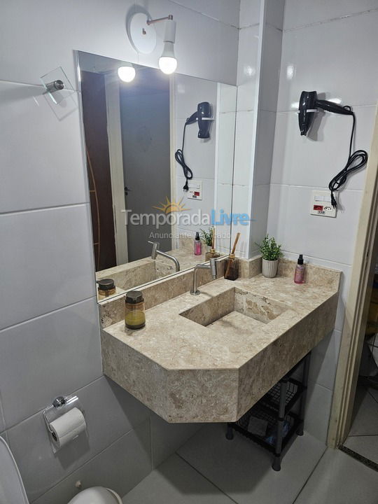 Apartamento para aluguel de temporada em Guarujá (Pitangueiras)