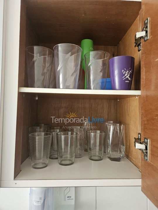 Apartamento para aluguel de temporada em Guarujá (Pitangueiras)