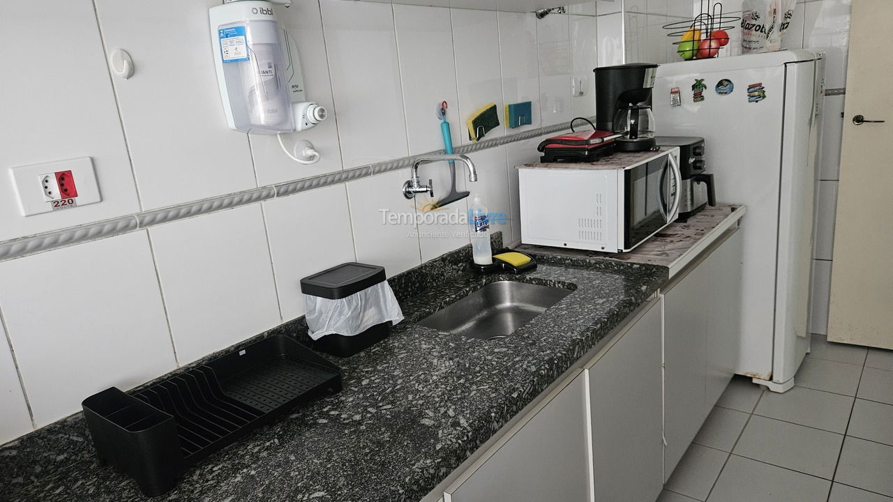 Apartamento para aluguel de temporada em Guarujá (Pitangueiras)