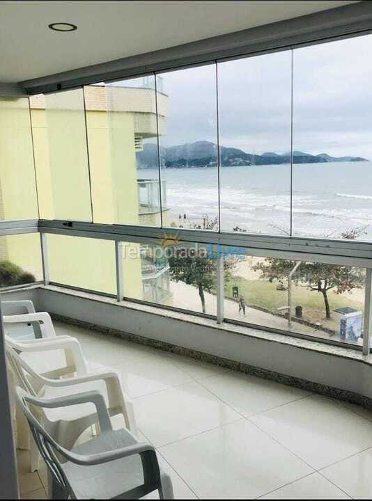 Apartment for vacation rental in Itapema (Meia Praia Frente Mar)
