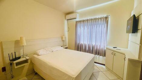 Sea Front Apartment, Meia Praia, 03 bedrooms