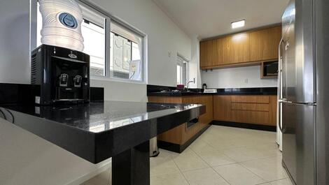Penthouse facing the sea, Meia Praia, 5 bedrooms