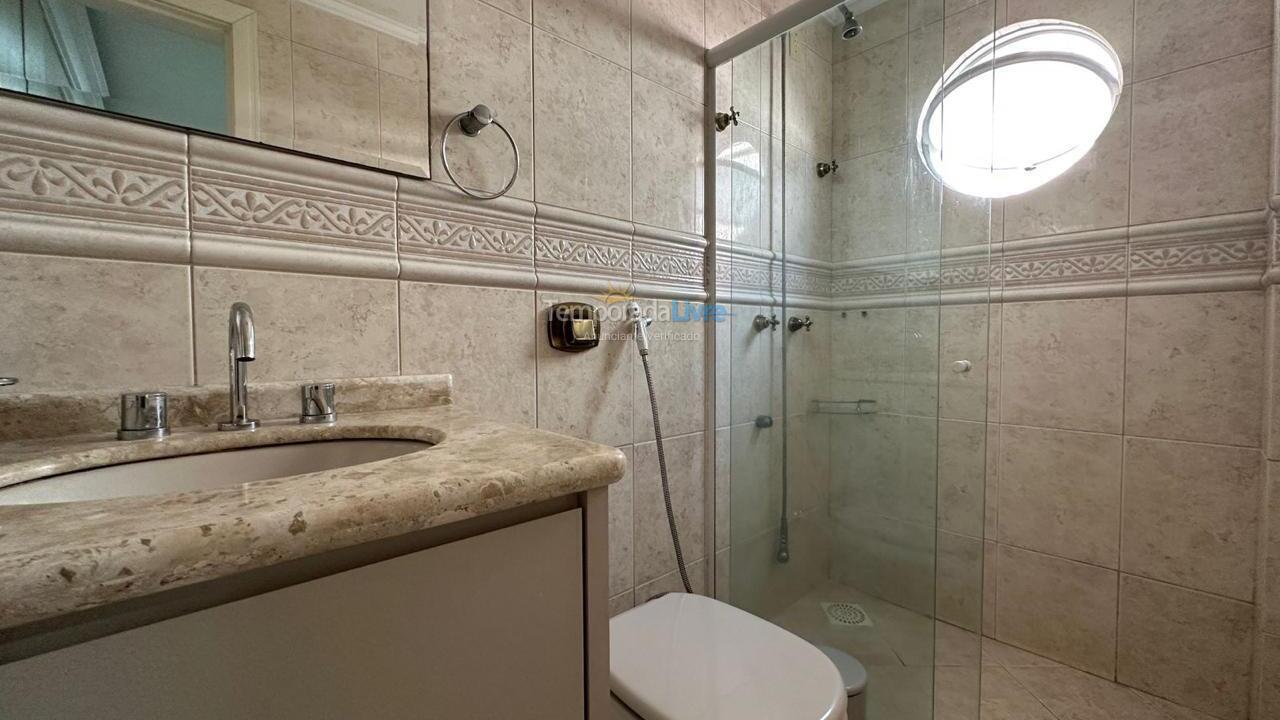Apartment for vacation rental in Itapema (Meia Praia Frente Mar)