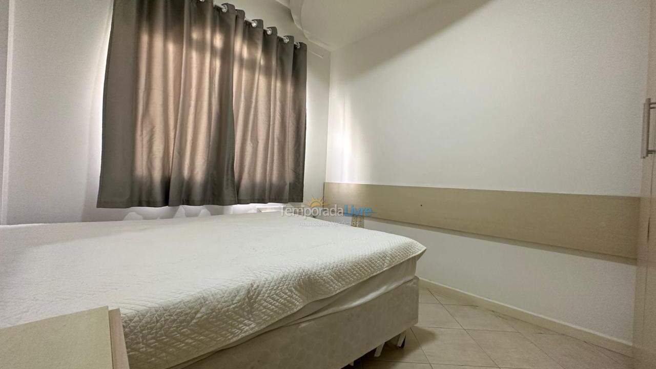 Apartment for vacation rental in Itapema (Meia Praia Frente Mar)