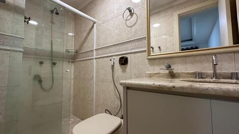 Penthouse facing the sea, Meia Praia, 5 bedrooms