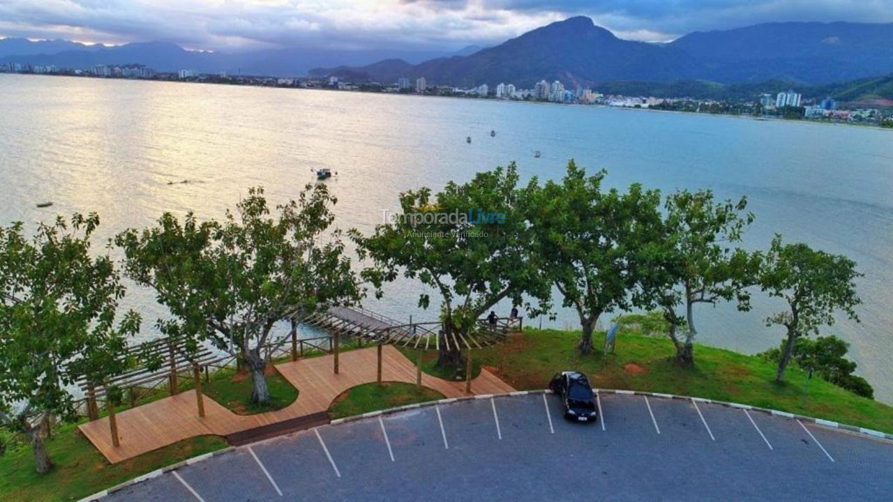 Apartamento para alquiler de vacaciones em Caraguatatuba (Martim de Sá)