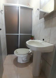 Acogedor apartamento cerca de estación de autobuses, centro comercial y hospital.