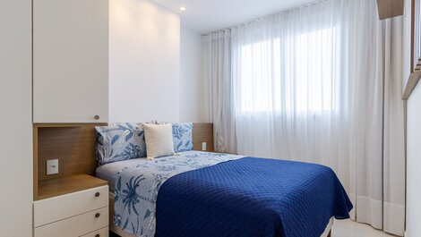 Comfort and Sea Views Steps from the Beach and Shopping Mall