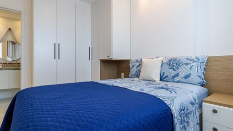 Comfort and Sea Views Steps from the Beach and Shopping Mall