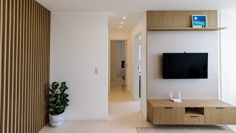 Comfort and Sea Views Steps from the Beach and Shopping Mall