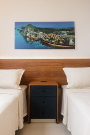 Modern apartment steps from the beach and shopping mall