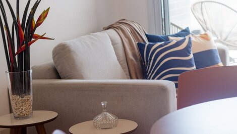Modern apartment steps from the beach and shopping mall