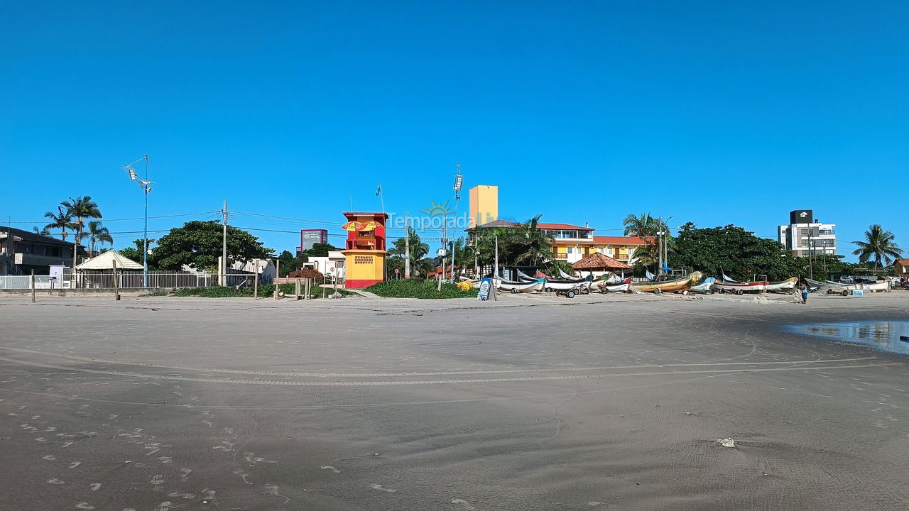 Casa para aluguel de temporada em Itapoá (Itapema do Norte)