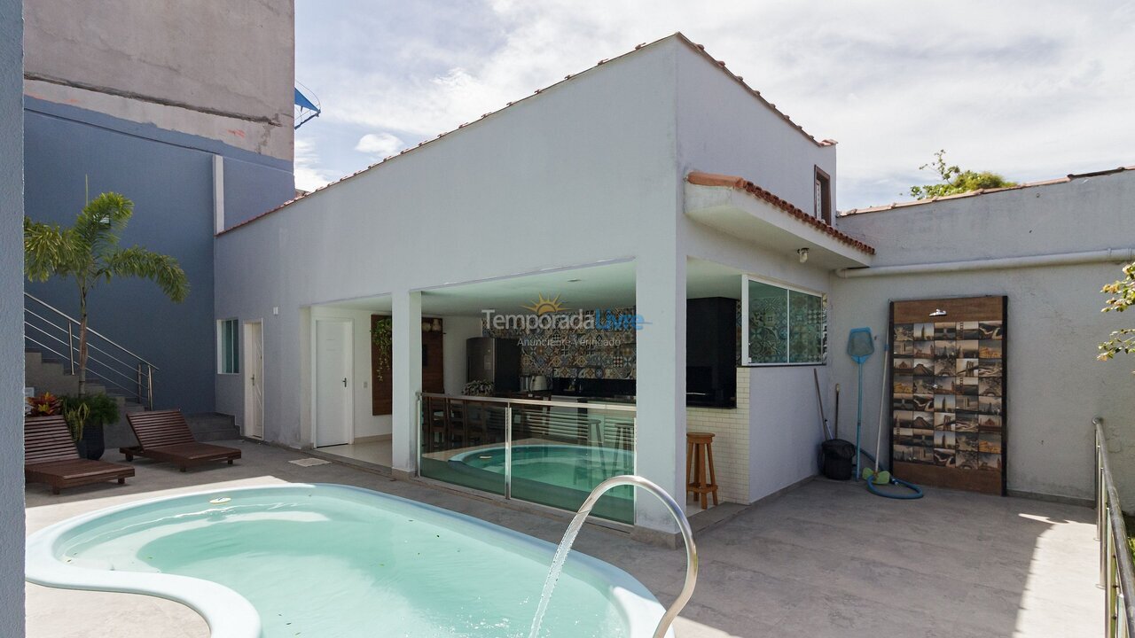 Casa para aluguel de temporada em Vila Velha (Ponta da Fruta)