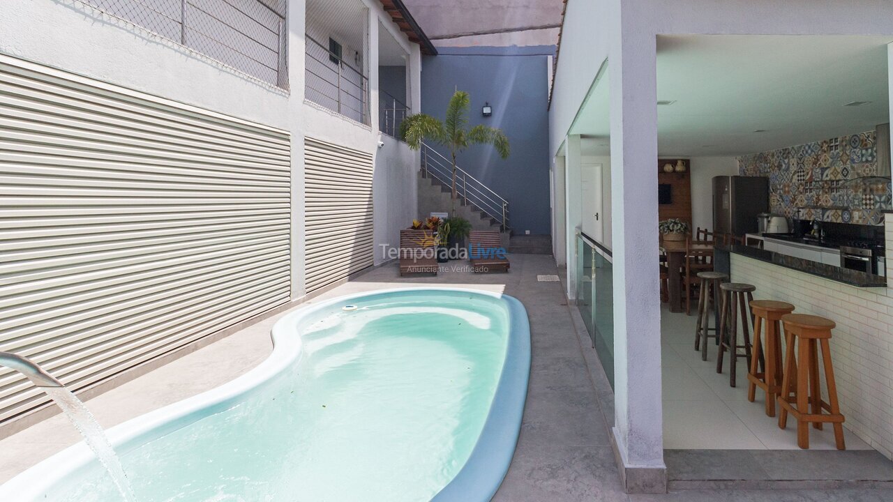 Casa para aluguel de temporada em Vila Velha (Ponta da Fruta)