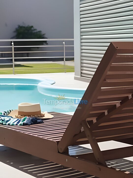 Casa para aluguel de temporada em Vila Velha (Ponta da Fruta)