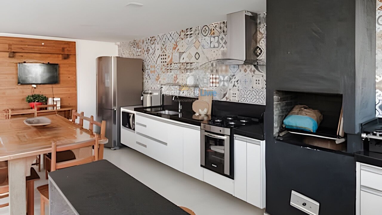 Casa para aluguel de temporada em Vila Velha (Ponta da Fruta)