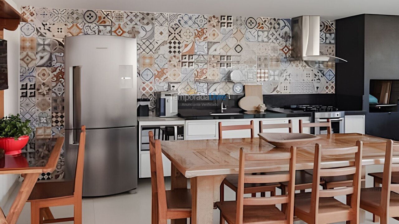 Casa para aluguel de temporada em Vila Velha (Ponta da Fruta)