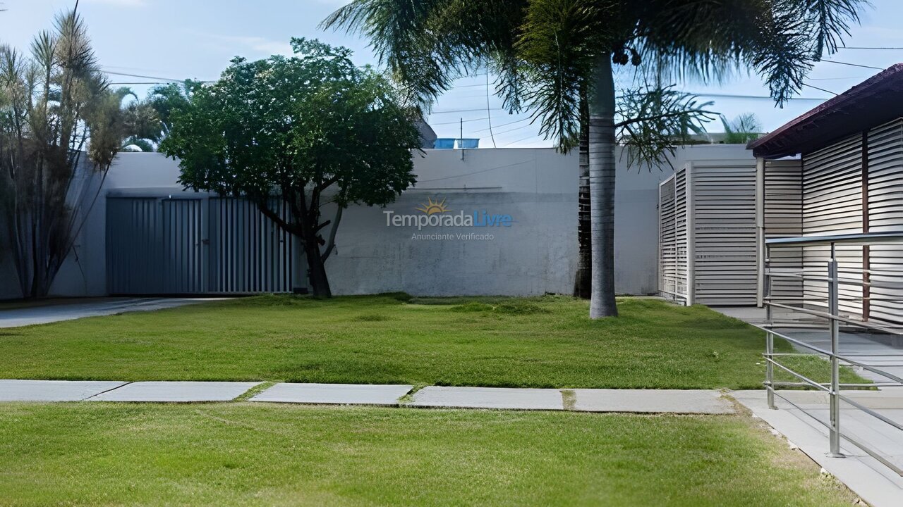 Casa para aluguel de temporada em Vila Velha (Ponta da Fruta)