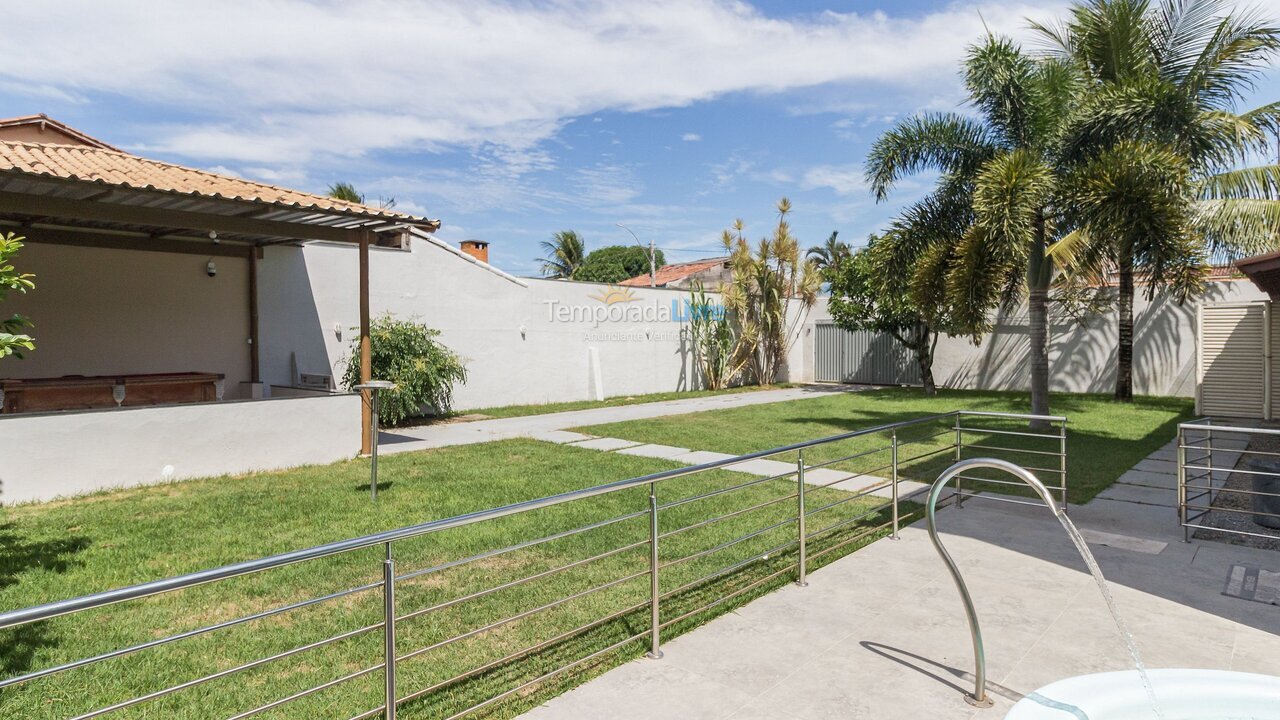 Casa para aluguel de temporada em Vila Velha (Ponta da Fruta)