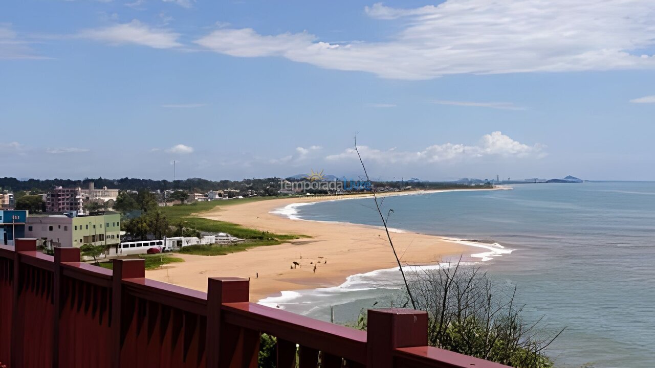 Casa para aluguel de temporada em Vila Velha (Ponta da Fruta)